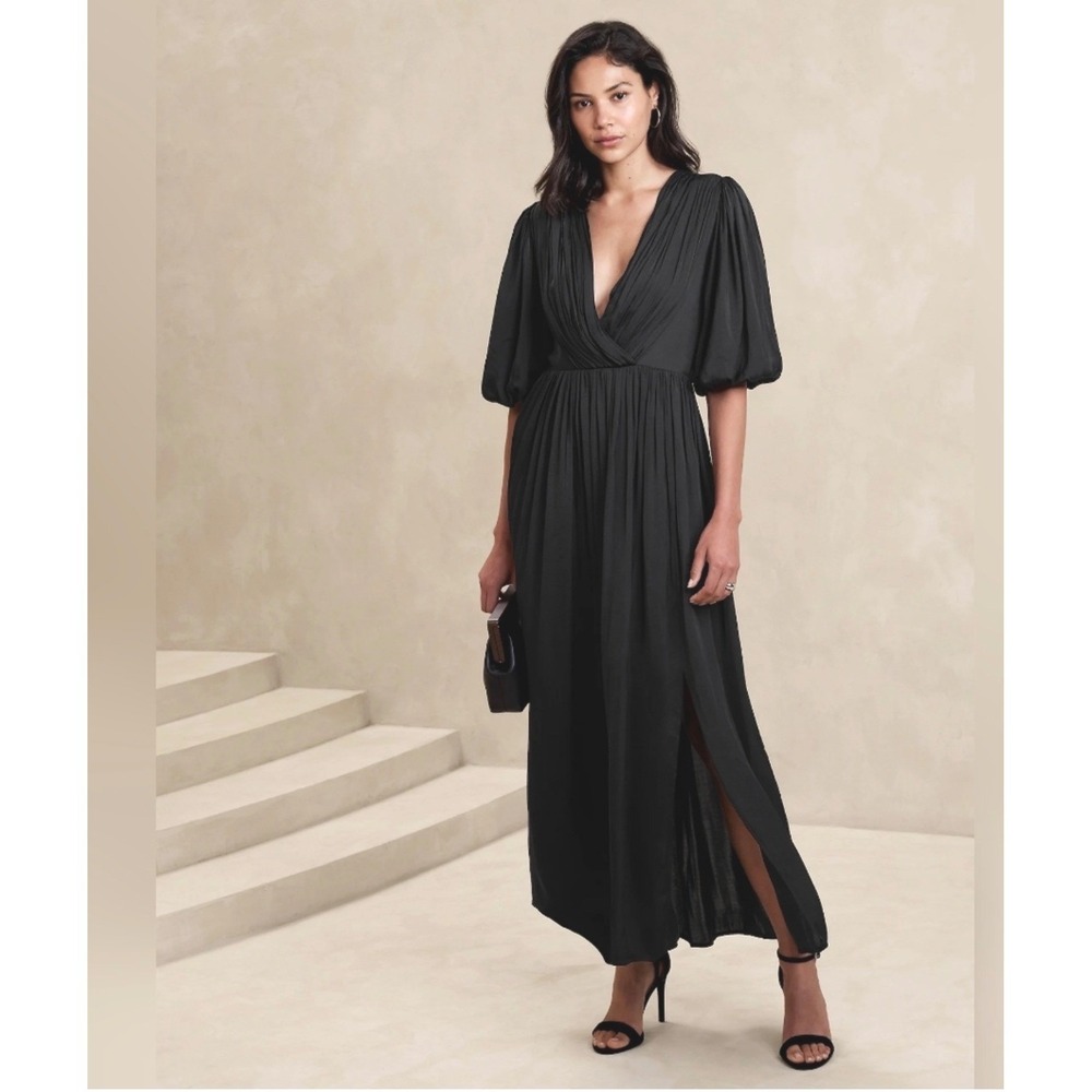 Banana Republic Plisse Maxi Pleated Dress Evening Cocktail Womens 6P Black